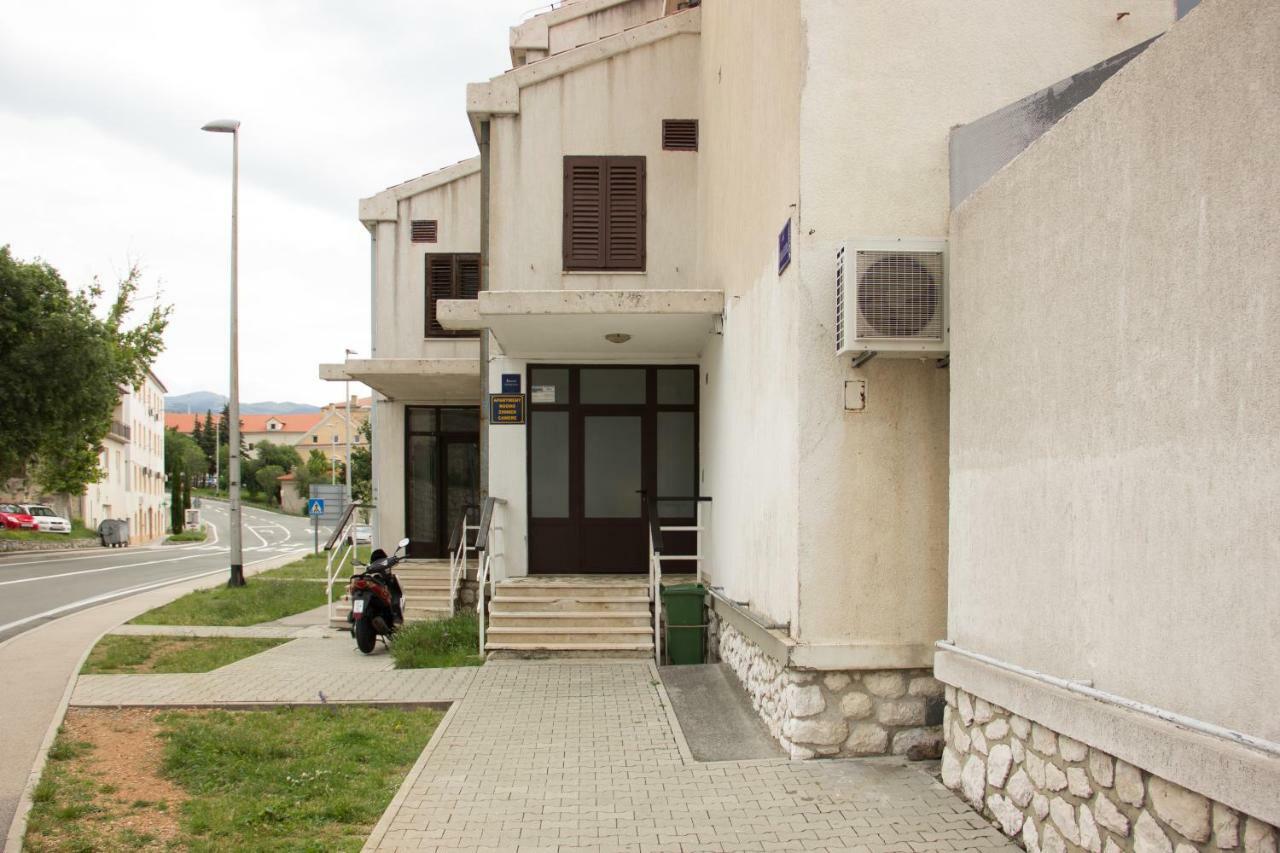 Studio Apartman Dida Bozo Senj  Luaran gambar